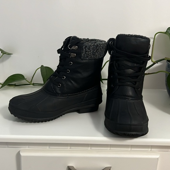 NWT Penningtons Wide Width Black Winter Boots, Size 7 - Picture 11 of 14